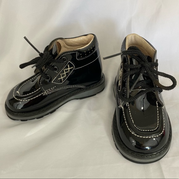 Other - Super Ninos Boys Patent Leather walking boots MX 13.5/ US 6